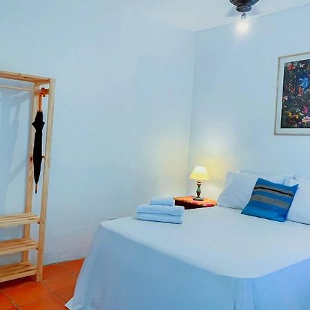 Elephant Guesthouse Beira Mar - Suites Com Cafe Da Manha Ilhabela Exterior foto